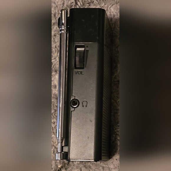 *Vintage*Sony FM/AM Radio ICF-P26 MSRP:$78 - Picture 4 of 6